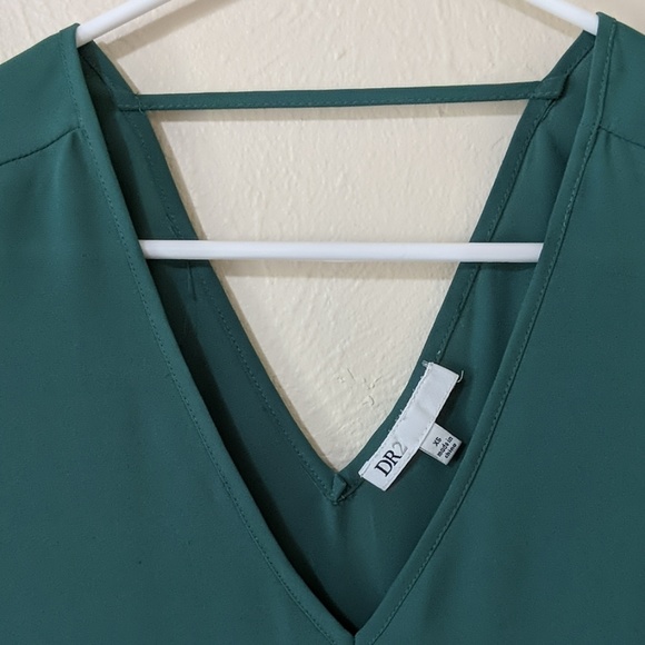 DR2 Green V-neck Blouse - Picture 3 of 3